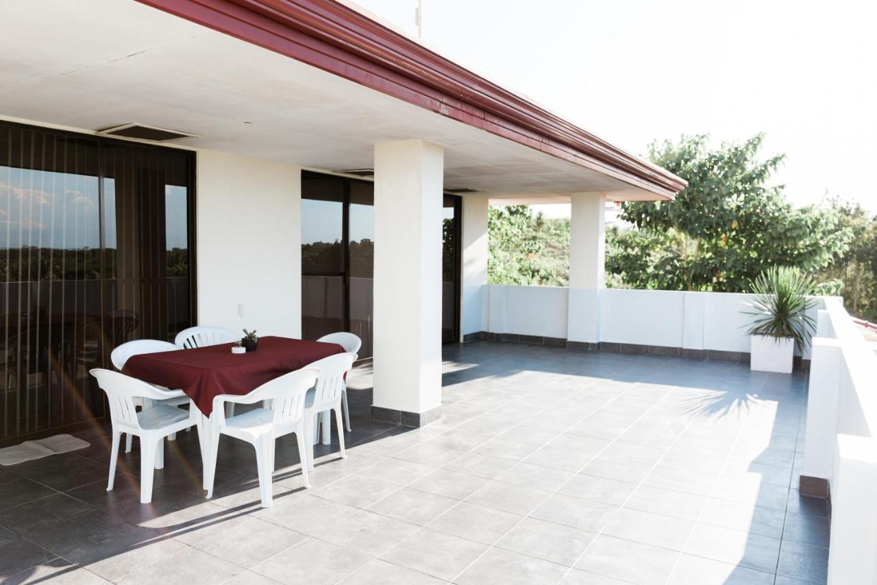 Seaview Hills Luxury Apartments & Rooms Dauis Exterior foto